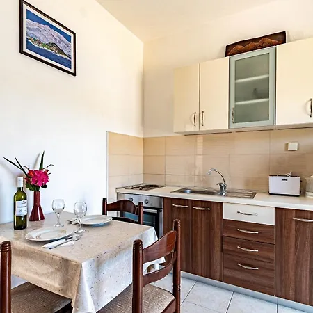 Tri Zala 9237a Apartment